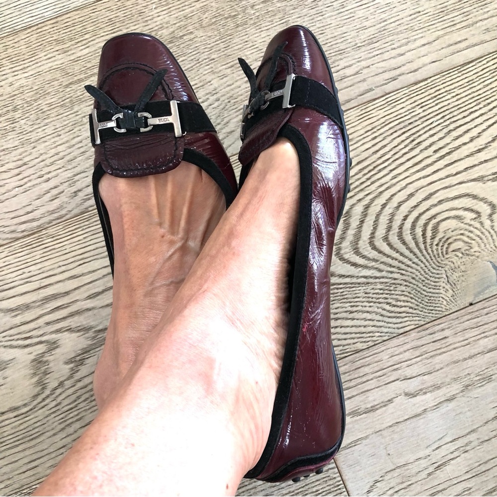 Tod’s Gommino Driving Loafers Burgundy Patent Leather 7.5 Italy - Picture 15 of 17